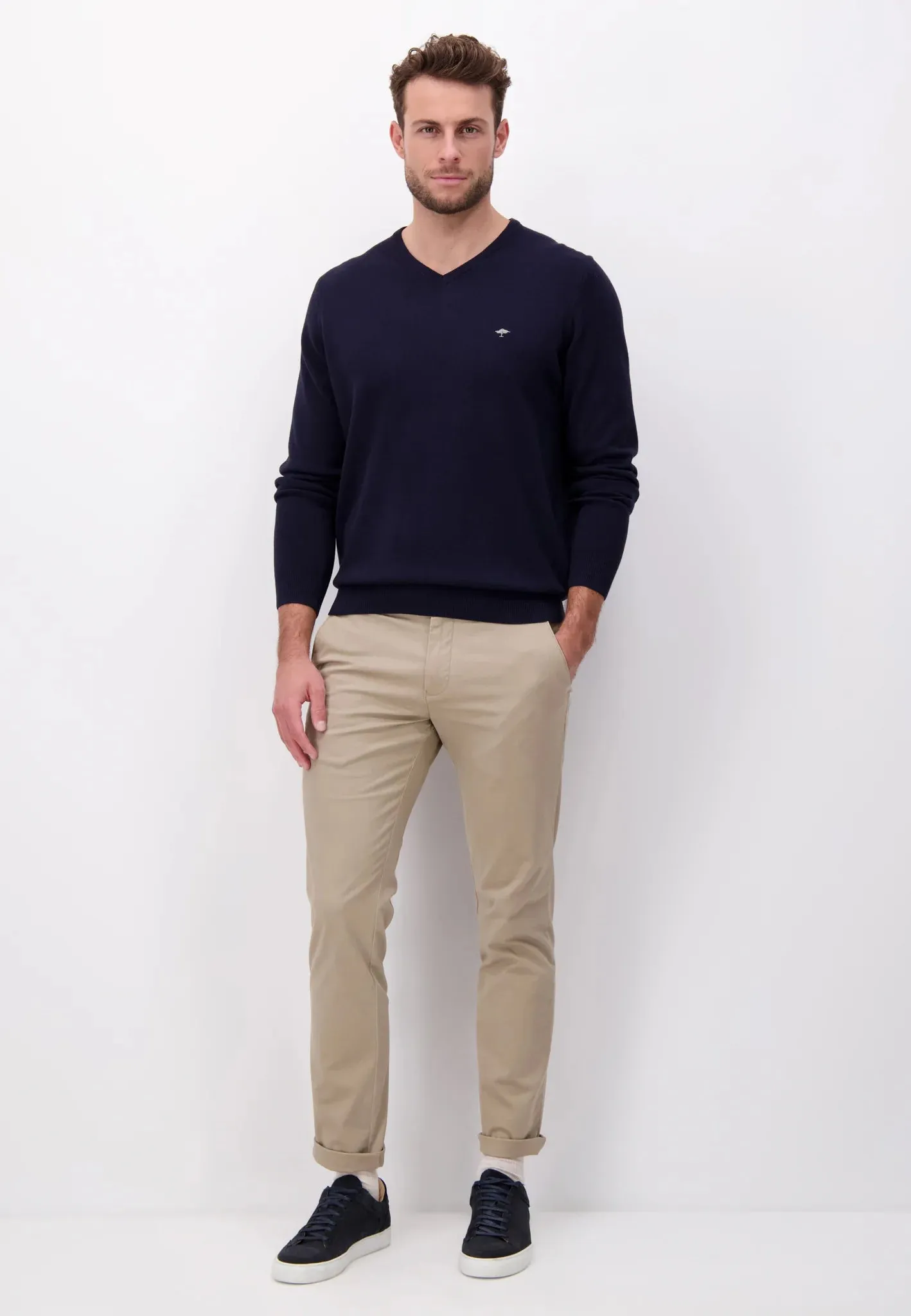 FYNCH HATTON V-Neck Sweater - Men's Fine Knit – Navy