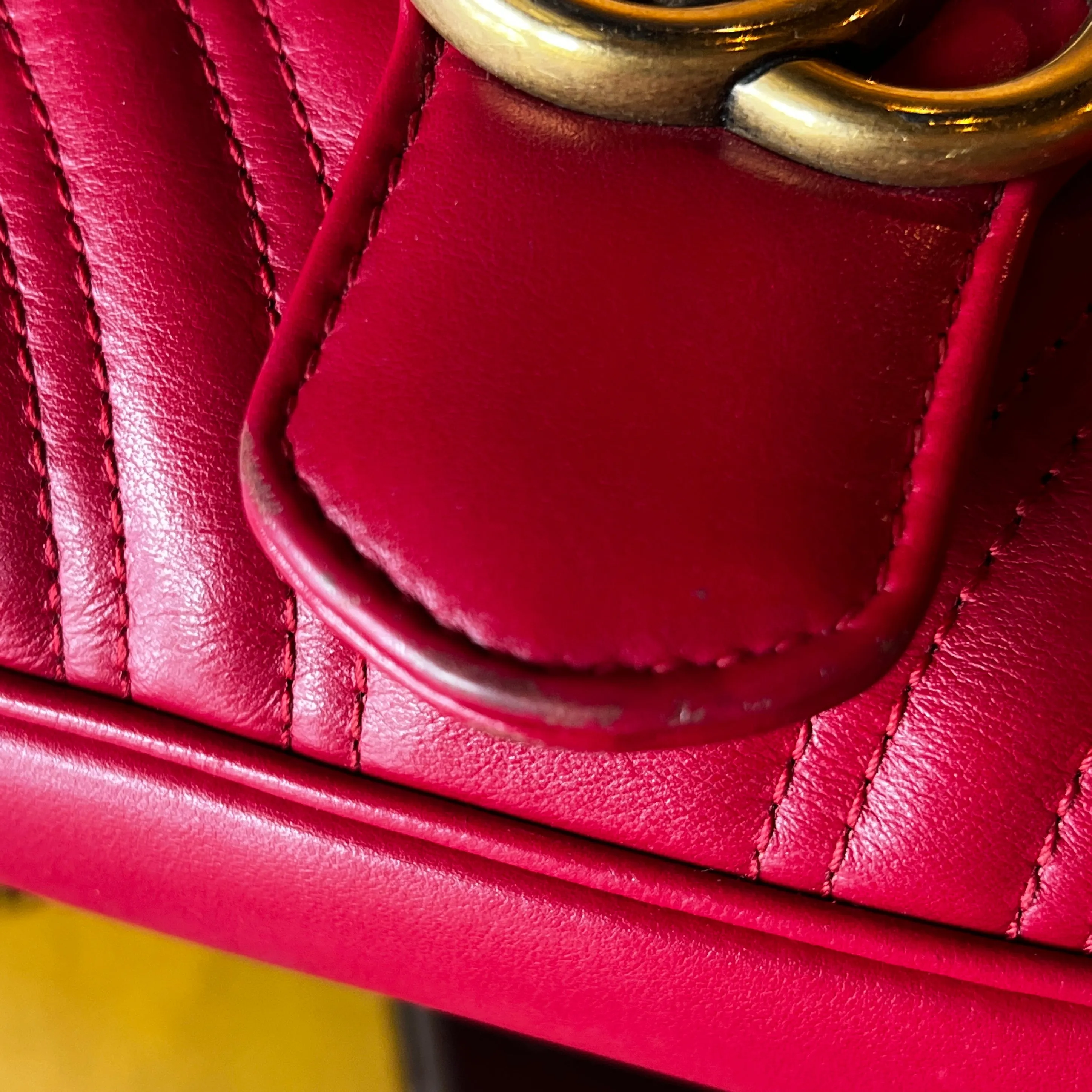 GUCCI Red Small Marmont Matelasse Flap Bag